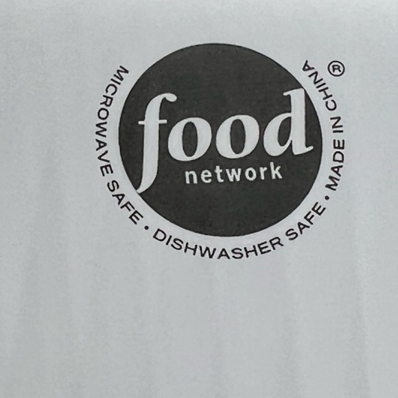 Microwave/ Dishwasher safe 3 piece interchangeable Food Network Serving bowls - Picture 10 of 10